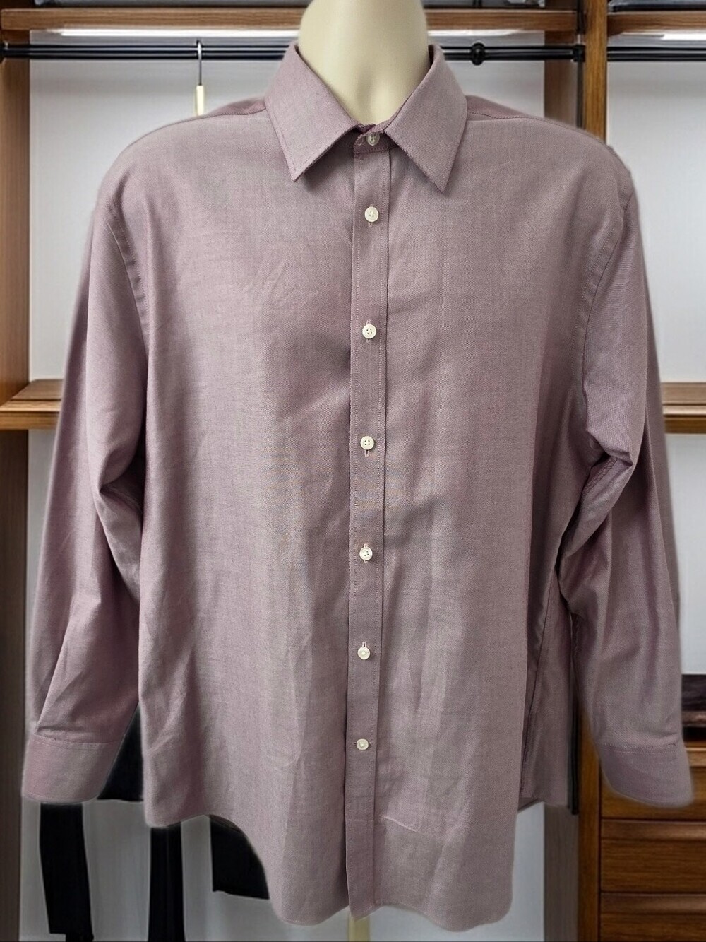 137. Tommy Hilfiger Men's 17 32/33 Athletic Fit Stretch Button Down Dress Shirt